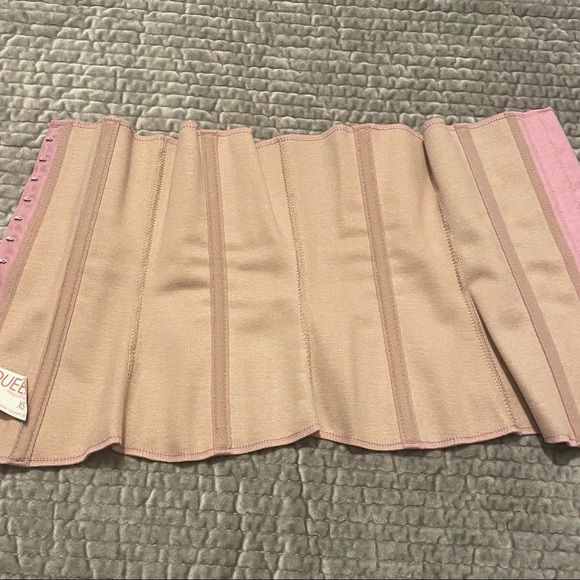 XS Squeem Waist Shape-wear/waist trainer Brand New - Picture 5 of 6